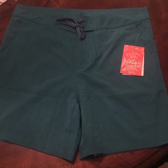 Nwt men’s long trunks 34 ocean depths